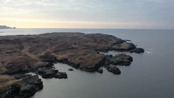 Вид с воздуха на побережье Давроса в графстве Донегал - Ирландия — стоковое видео