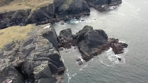 Pandangan udara garis pantai di Dawros di County Donegal - Irlandia — Stok Video