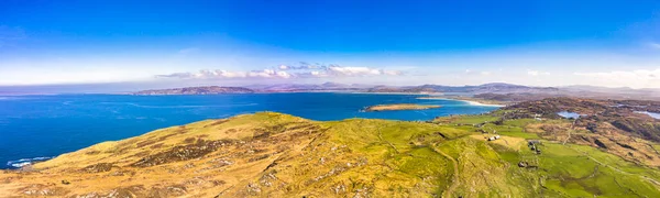 Donegal, İrlanda 'da Portnoo' dan Dunmore Head 'in hava görüntüsü. — Stok fotoğraf