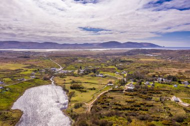 BALLYMACKILDUFF, KILCLOONEY, DONEGAL, İRELAND - 19 Mart 2021: St. Conals Kilisesi Raphoe piskoposluğuna aittir.