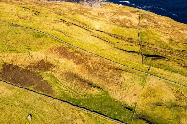 Flygfoto över Dunmore Head av Portnoo i grevskapet Donegal, Irland. — Stockfoto
