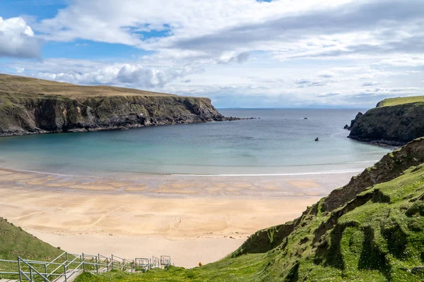 Schody dolů na Silver Strand v hrabství Donegal - Irsko — Stock fotografie