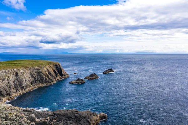 Widok z lotu ptaka na Malin Beg - hrabstwo Donegal, Irlandia — Zdjęcie stockowe