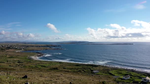 グウィードールの美しい海岸線の空中ビュー- County Donegal, Ireland — ストック動画