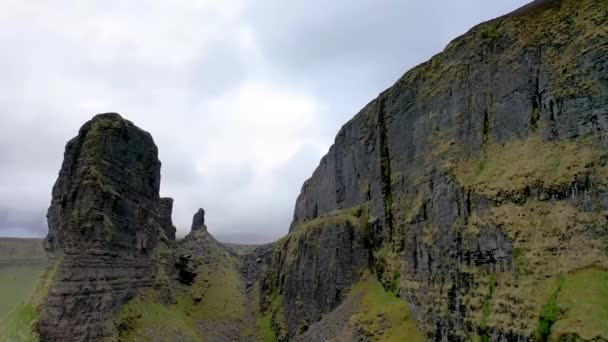 Aerial view of rock formation located in county Leitrim, Ireland called Eagles Rock — Stock Video