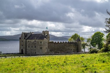 County Leitrim 'deki Parkes Kalesi bir zamanlar İngiliz ekici Robert Parke' ın eviydi.