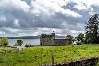 County Leitrim 'deki Parkes Kalesi bir zamanlar İngiliz ekici Robert Parke' ın eviydi.