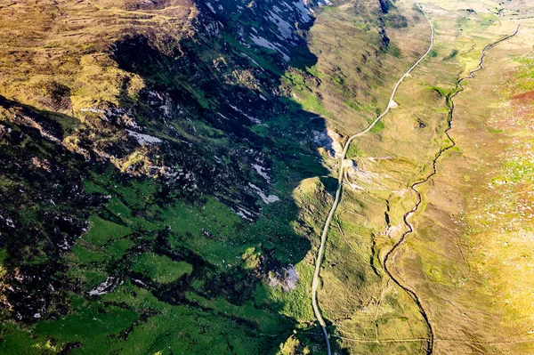 Grannys pass ligger nära Glengesh Pass i Land Donegal, Irland — Stockfoto