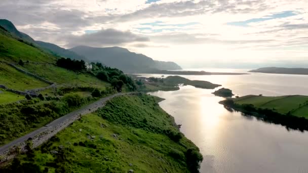 Αεροφωτογραφία της πόλης Illancreeve, Lackaduff - County Donegal, Ιρλανδία — Αρχείο Βίντεο