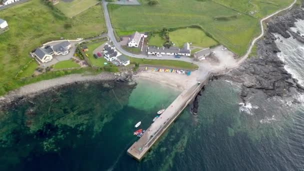 Aerial view of Portnoo harbour in County Donegal, Ireland — Stock Video