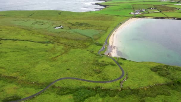 Luftaufnahme des st. johns point, county donegal, irland — Stockvideo