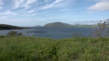 R268 Fort Dunree ve Urris Hills 'in yanında Donegal, İrlanda.