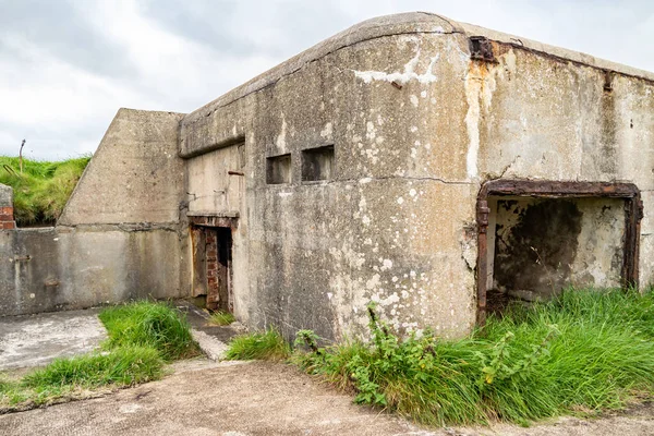 Les ruines du fort Lenan Head sur la côte nord du comté de Donegal, Irlande. — Photo