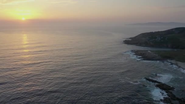 Increíble lapso de tiempo de puesta de sol en Crohy Head en el Condado de Donegal - Irlanda — Vídeo de stock