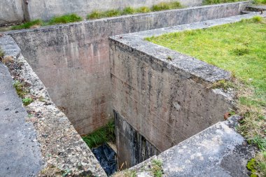 İrlanda 'nın Donegal ilçesinin kuzey kıyısındaki Lenan Head kalesinin kalıntıları..