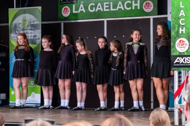 DUNGLOE, COUNTY DONEGAL, IRELAND - 31 Temmuz 2025: İrlanda dansı Dungloe Uluslararası Sanat Festivali 'ndeki Mary' nin en önemli anlarından biri.