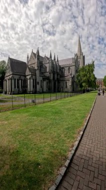 DUBLIN, IRELAND - 16 Temmuz 2025: St. Patrick 1213 'te Katedral statüsüne yükseltildi.