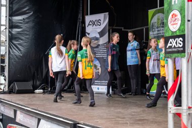 DUNGLOE, COUNTY DONEGAL, IRELAND - 31 Temmuz 2025: İrlanda dansı Dungloe Uluslararası Sanat Festivali 'ndeki Mary' nin en önemli anlarından biri.