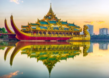 Yangon Karaweik Sarayı