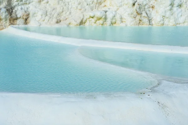 Blue pools of Pamukkale — Stock Photo, Image