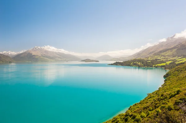 Bellissimo lago blu Wakatipu — Foto Stock