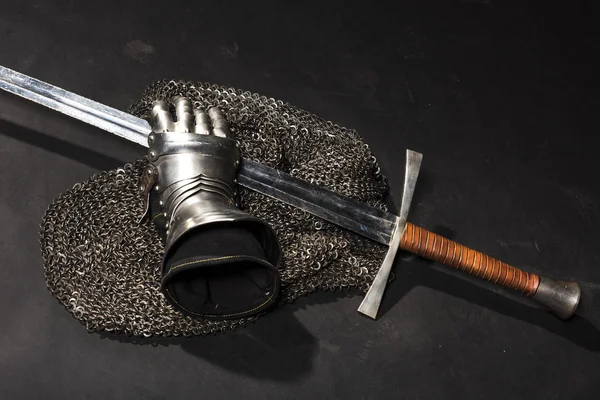 Rustning och svärd — Stockfoto