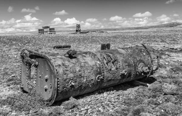 Remains Ancient Rusty Mining Locomotive Left Decay Sea Coast Tierra — Stock Photo, Image