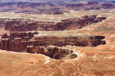 Canyon Lands Ulusal Parkı 'nın güzel renkleri ve şekilleri. Utah, ABD