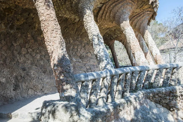 Barcelona Espanha Março 2019 Park Guell Antonio Gaudi Colunata Pedra — Fotografia de Stock