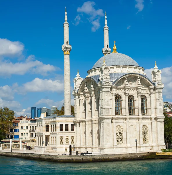 Mesquita de Ortakoy — Fotografia de Stock