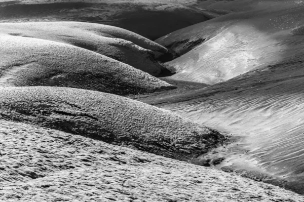 2 つの色の砂丘 — ストック写真