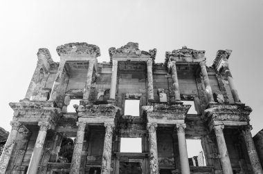 Celsus Kütüphanesi