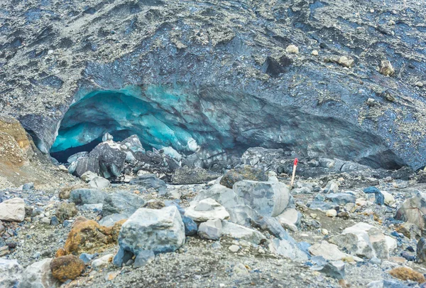 Cueva de hielo glaciar en Kverkfjoll — Foto de Stock