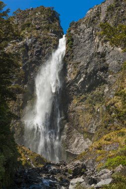 Devil's Punchbowl Falls