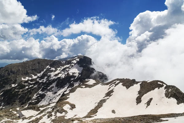 Paisagem montanhosa das montanhas Rila, Bulgária — Fotografia de Stock