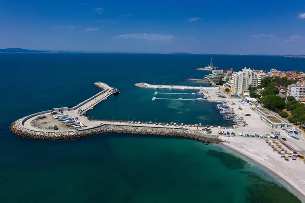 Bulgaristan 'ın Pomorie kentindeki limana havadan görüntü