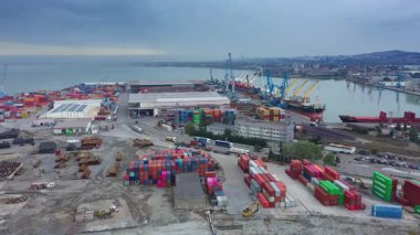 Bulgaristan 'ın Burgaz limanına havadan görüntü