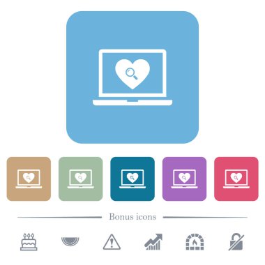 Çevrimiçi flört dizüstü bilgisayardaki beyaz düz simgeler renkli yuvarlak kare arkaplanlar. 6 bonus simgesi dahil