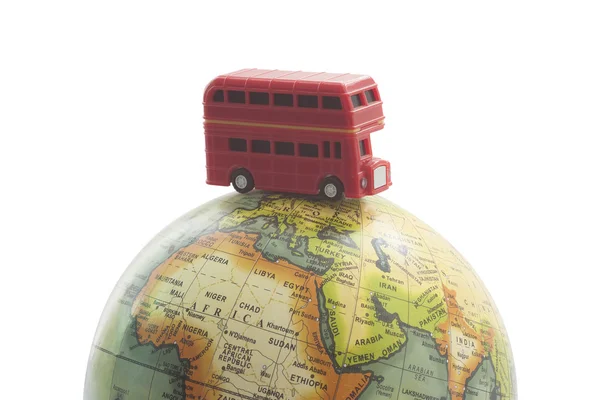 Buss på world travel koncept — Stockfoto