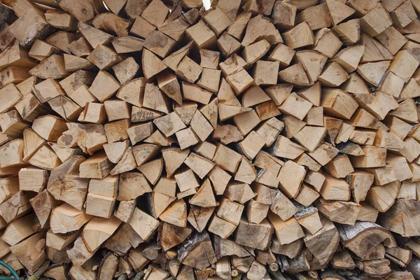 Stos Drewna Opałowego Ułożone — Zdjęcie stockowe