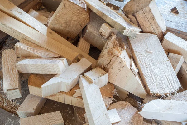 Dřevěné Šroty Pro Stavbu Domu — Stock fotografie