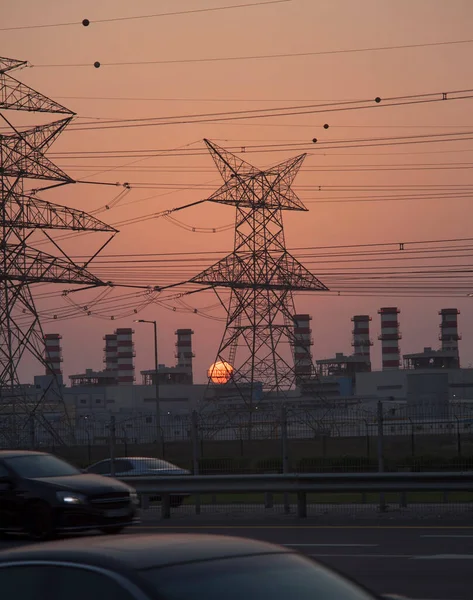 Elektrický Sloup Vysokého Napětí Při Západu Slunce Energetické Koncepce Průmyslové — Stock fotografie