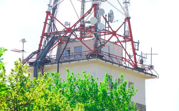 Poteau Avec Antenne Signal Pour Diffusion — Photo