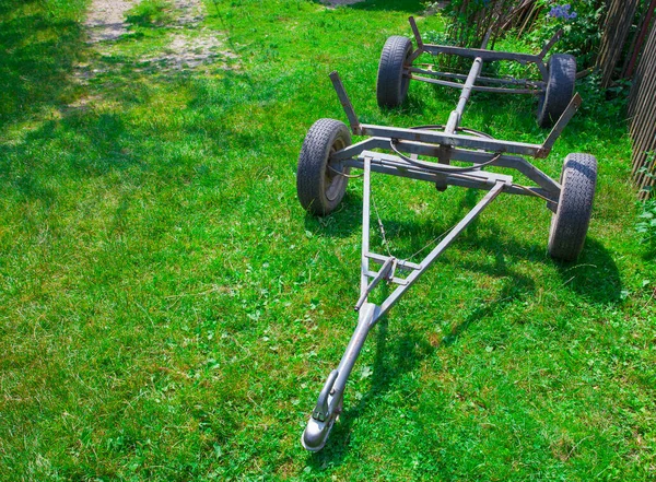 Alter Metallwagen Für Traktortransporte — Stockfoto