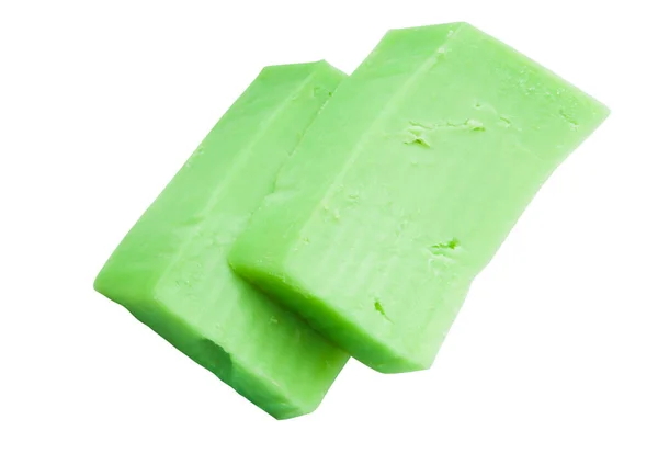 Gouda Käse Mit Grünem Wasabi Aroma Isoliert Auf Weißem Hintergrund — Stockfoto