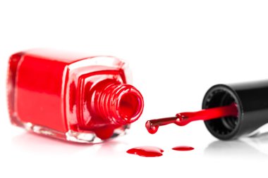 kırmızı oje portre 