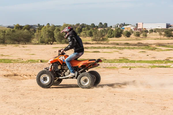 RC buggy in the desert — Stock Photo, Image