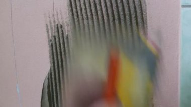 çalışma çini koyar