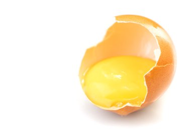 kırık tavuk yumurta 