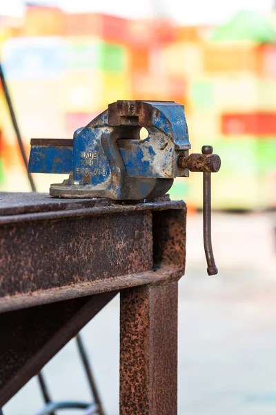 Old rusty iron grip — Stock Photo, Image